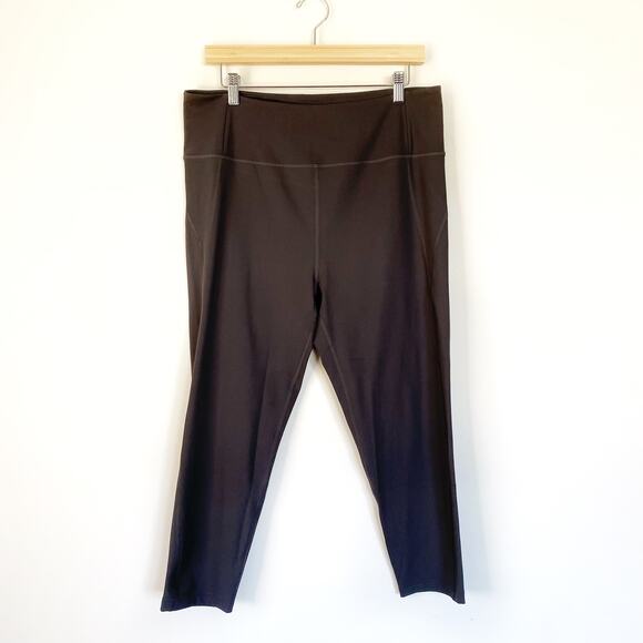 Girlfriend Collective Compressive High Rise 7/8 Leggings in Moon 3XL - Picture 2 of 6